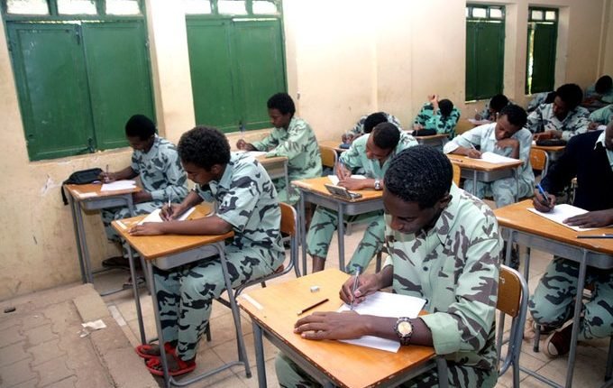 وزارة التربية توضح بشأن رسوم و موعد امتحانات الشهادة السودانية