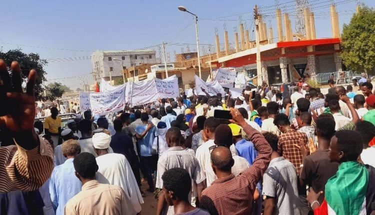 لجنة اطباء السودان المركزية تكشف بالاسماء الجرحى والمصابين في مظاهرات 30 سبتمبر واستخدام السلطات القوة المفرطة و تعلن عن إصابات خطيرة