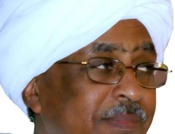 السودان.. رئيس حزب سياسي كبير يحذر من اغتيالات سياسية