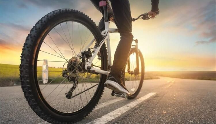دراسة تكشف علاقة ركوب الدراجة الهوائية وانبعاثات الكربون