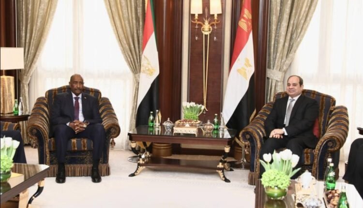 في لقاء مع البرهان.. الرئيس المصري يعلن موقفه من الاتفاق الإطاري في السودان