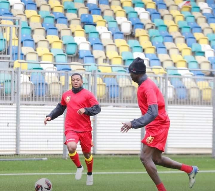 "تاق برس" يكشف خطة وخيارات مدرب المريخ لمباراة الزمالك المصري.. "بالأسماء"