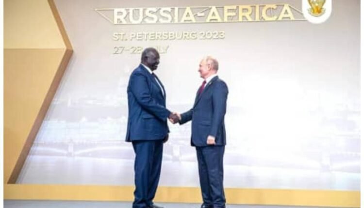 عقار يبلغ القمة الروسية الأفريقية مطلوبات نجاح المبادرات المطروحة بشأن السودان